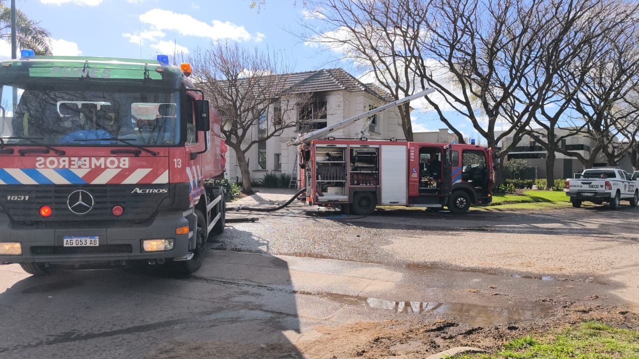 Primeras hipótesis: juguetes en un sauna o una cinta de correr habrían provocado el incendio en Kentucky